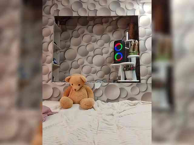 LizSage webcam