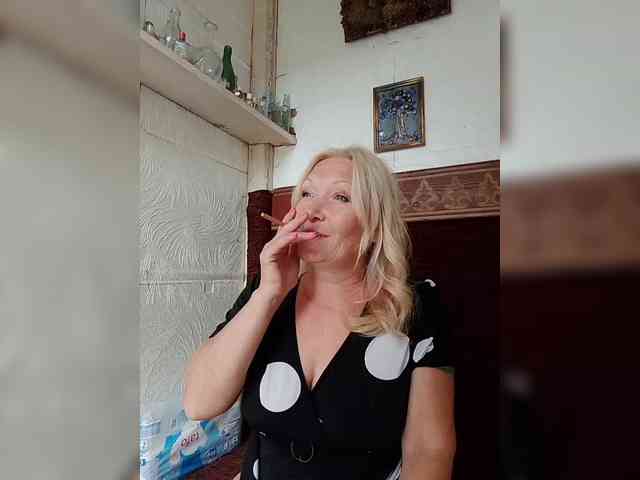 LizSage webcam