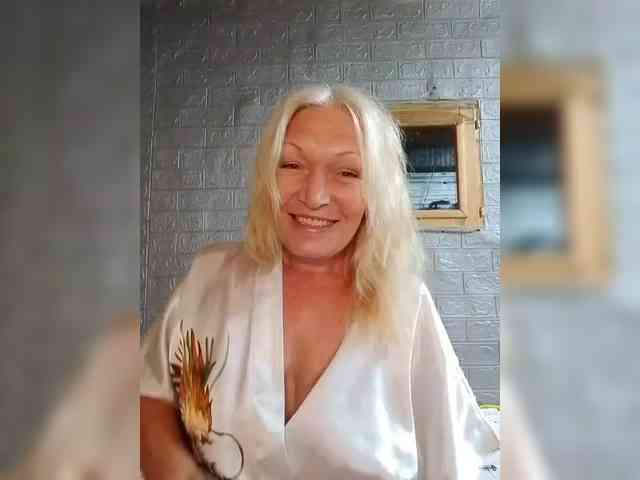 LizSage webcam