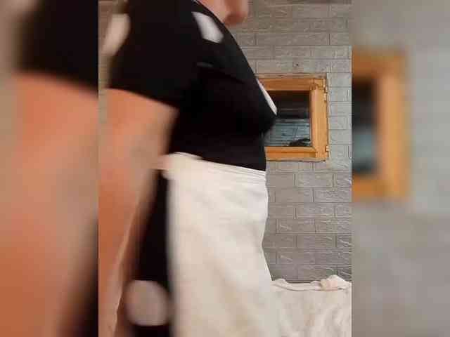 LizSage webcam
