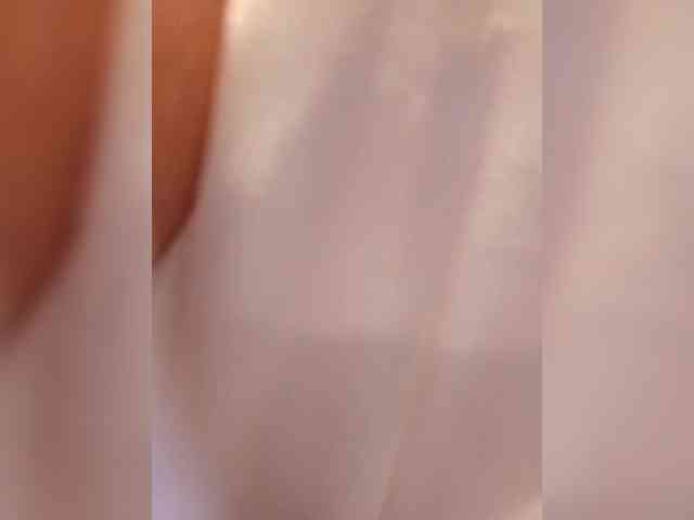 LizSage webcam