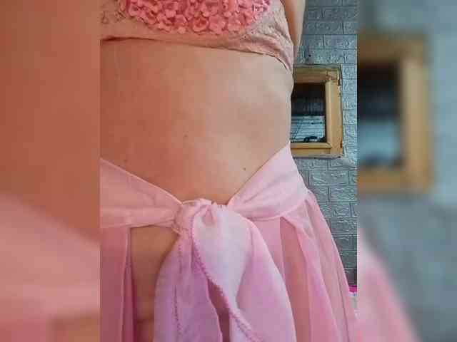 LizSage webcam