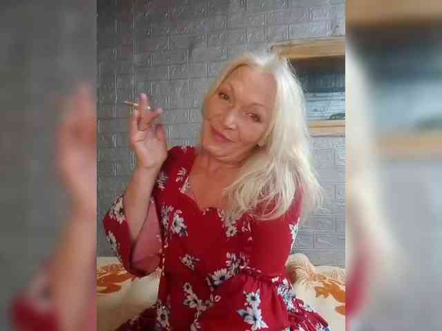 LizSage webcam