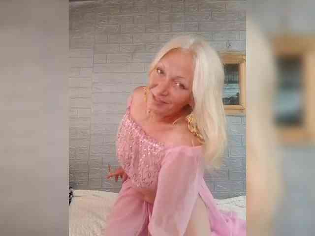 LizSage webcam