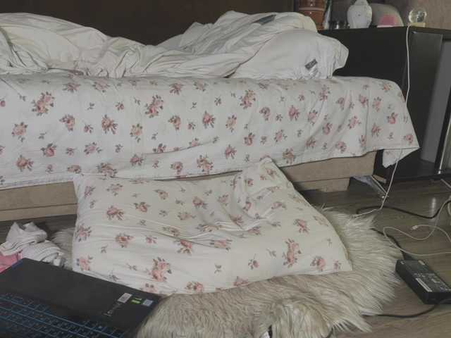 Mzxhhh's BongaCams show and profile