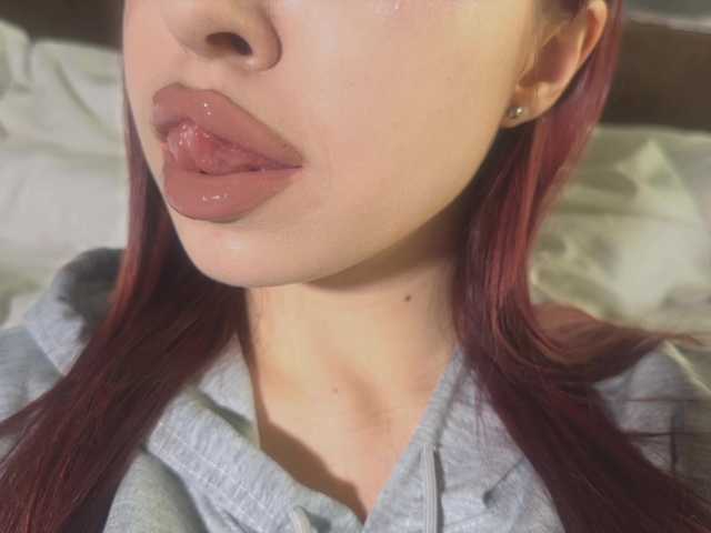 Mzxhhh's BongaCams show and profile