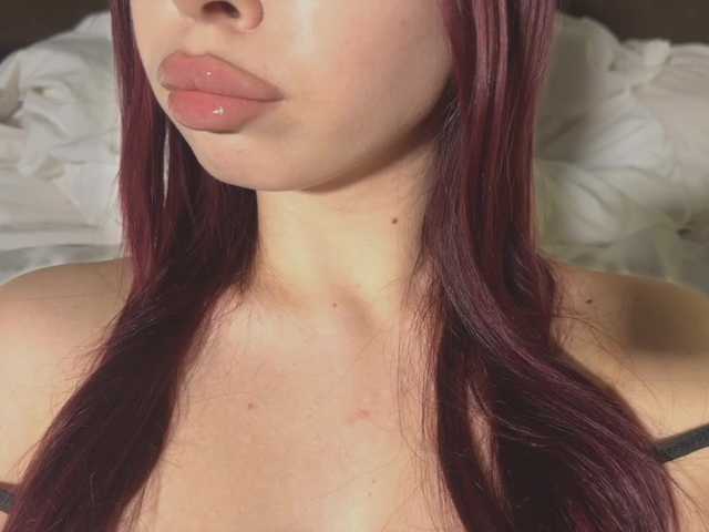 Mzxhhh's BongaCams show and profile