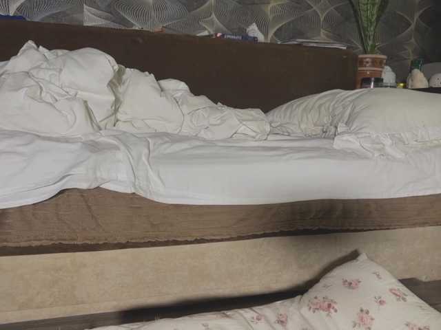 Mzxhhh's BongaCams show and profile