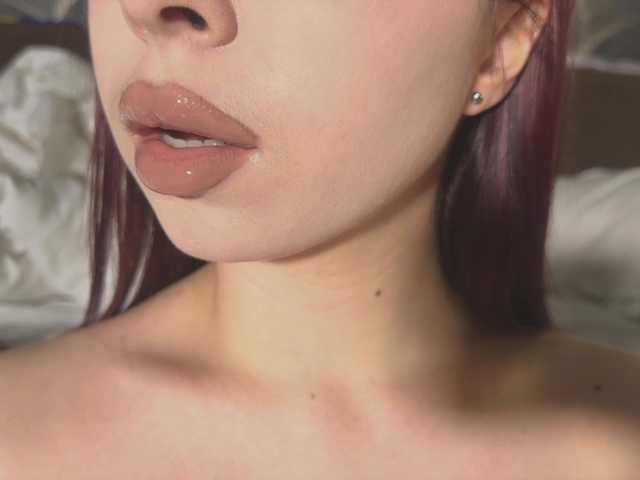 Mzxhhh's BongaCams show and profile