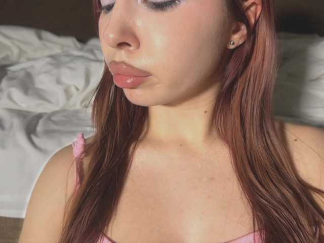 Mzxhhh's BongaCams show and profile