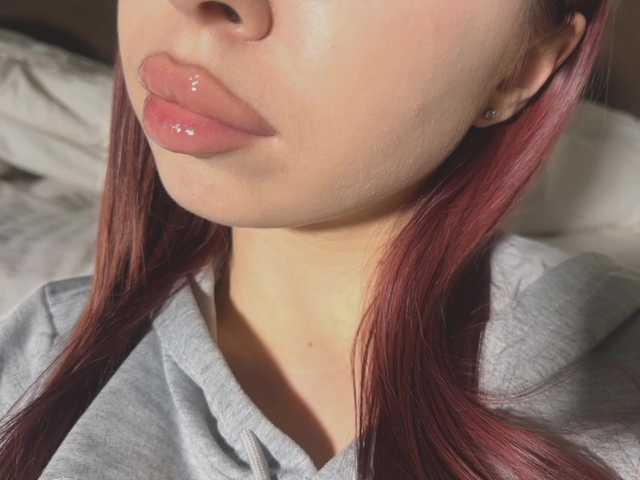 Mzxhhh's BongaCams show and profile