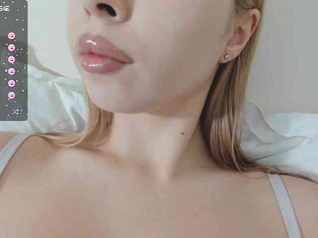 Lalala___ webcam