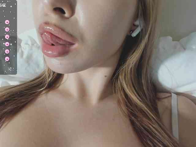 Lalala___ webcam