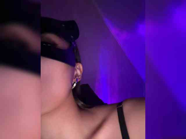 Azia_love_ webcam