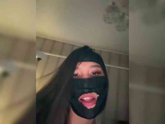 Azia_love_ webcam
