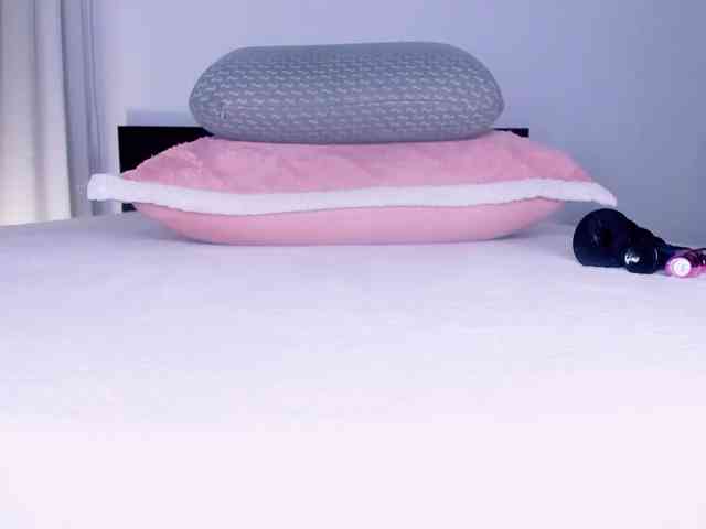 Goddessdollxo webcam