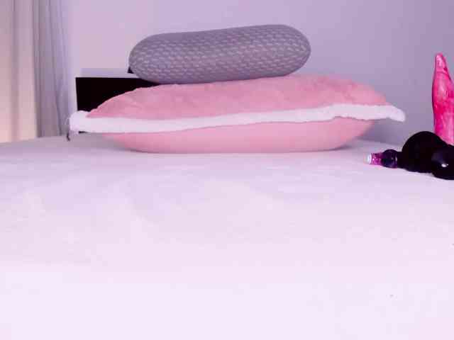 Goddessdollxo webcam