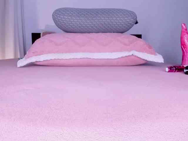 Goddessdollxo webcam