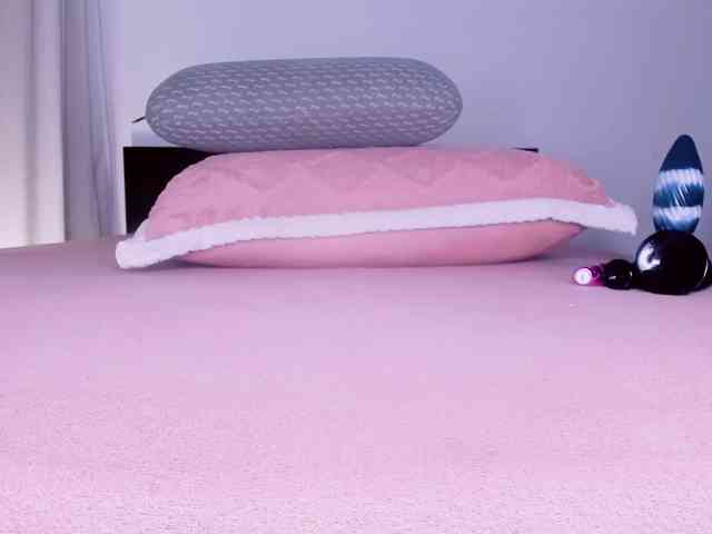 Goddessdollxo webcam