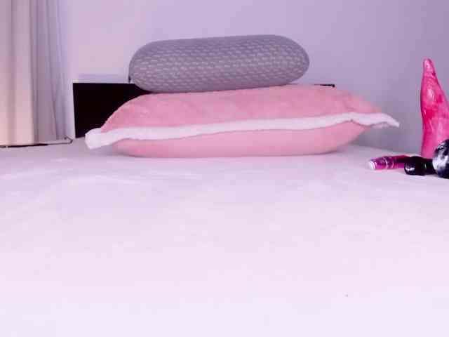 Goddessdollxo webcam