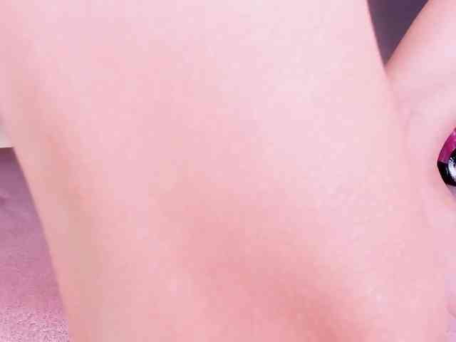 Goddessdollxo webcam