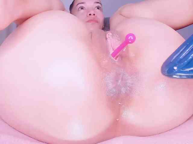 Goddessdollxo webcam