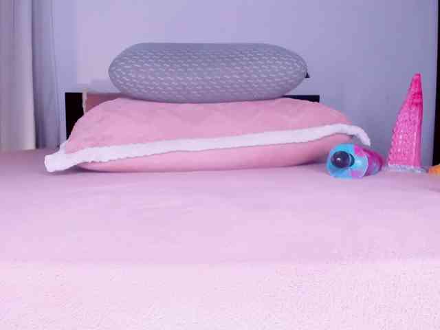 Goddessdollxo webcam