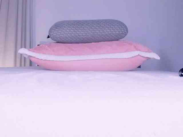 Goddessdollxo webcam