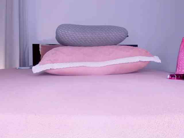 Goddessdollxo webcam