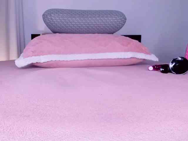 Goddessdollxo webcam