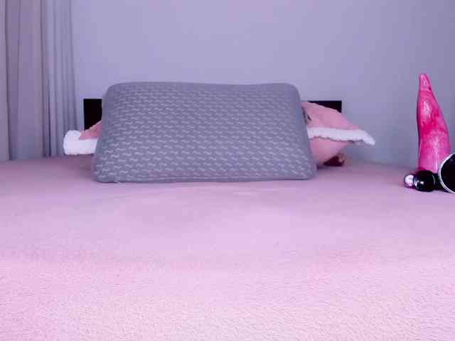 Goddessdollxo webcam