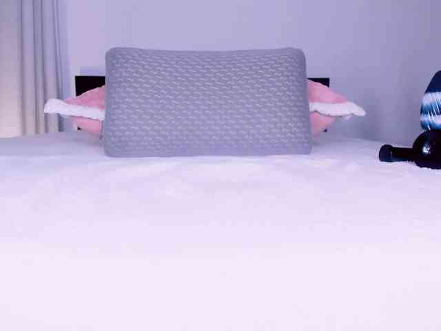 Goddessdollxo webcam