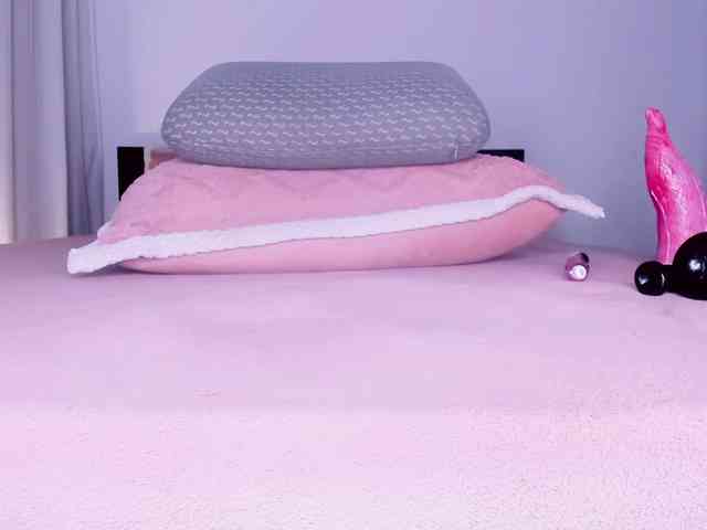 Goddessdollxo webcam