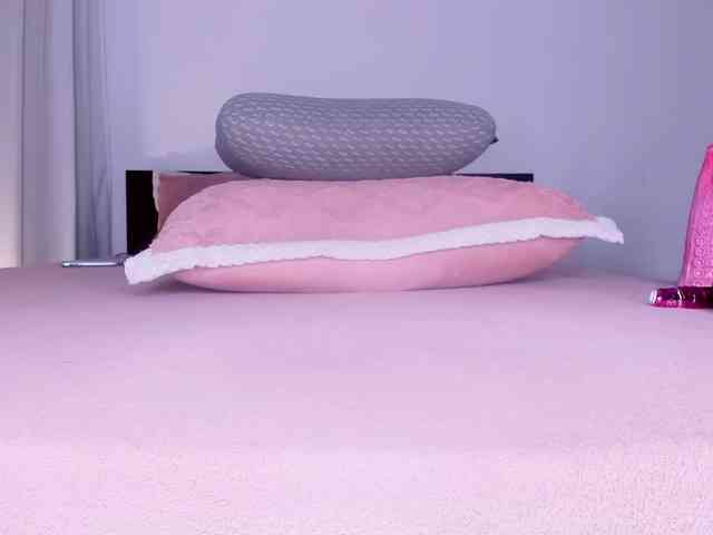 Goddessdollxo webcam