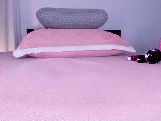 Goddessdollxo webcam