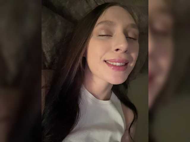 PARTYNEXTNEXT's BongaCams show and profile