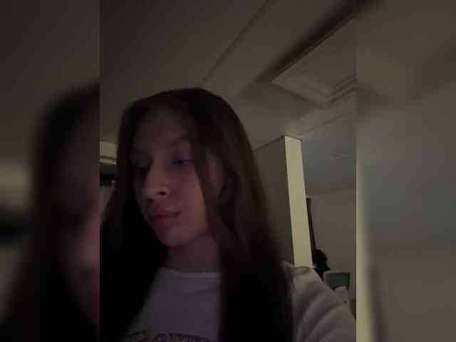 PARTYNEXTNEXT webcam