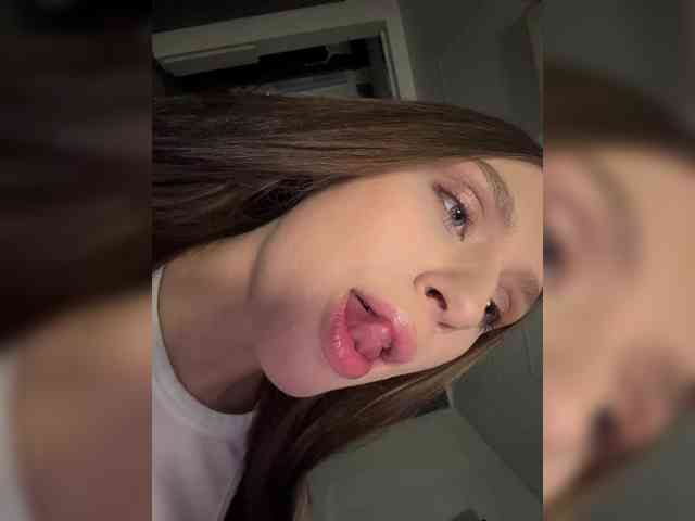 PARTYNEXTNEXT webcam