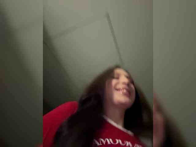 PARTYNEXTNEXT webcam