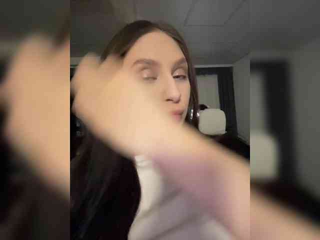 PARTYNEXTNEXT webcam