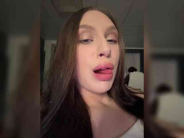 free webcam chat PARTYNEXTNEXT