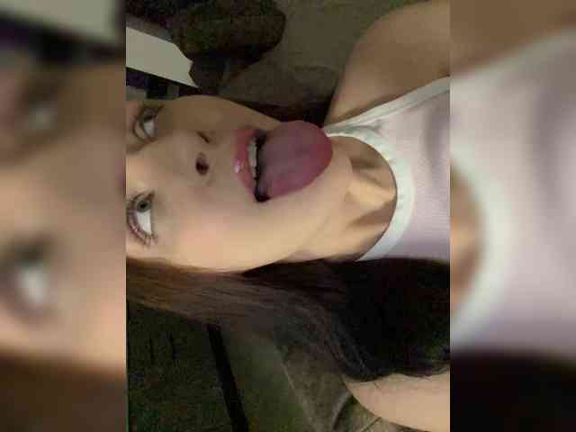 PARTYNEXTNEXT webcam