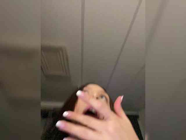 PARTYNEXTNEXT webcam
