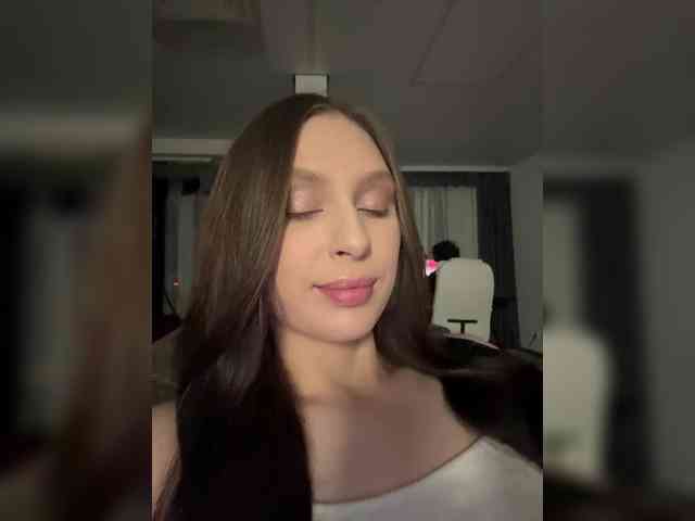 PARTYNEXTNEXT webcam