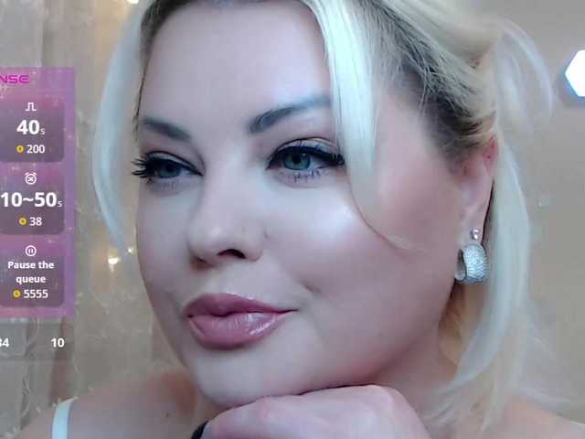 JewellFairy's BongaCams show and profile