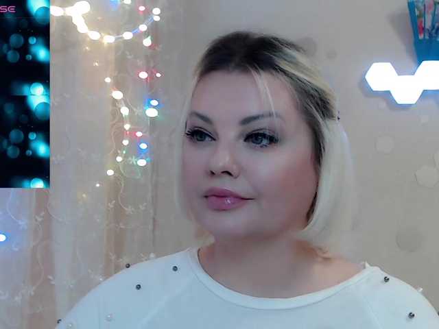 JewellFairy's BongaCams show and profile