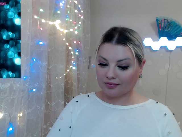 JewellFairy's BongaCams show and profile