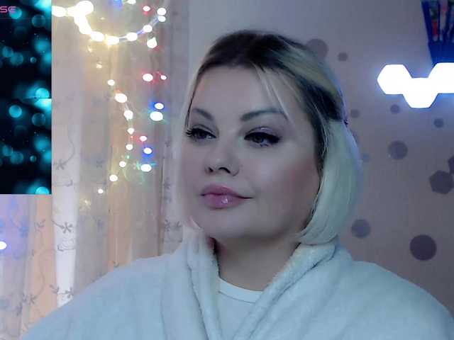 JewellFairy's BongaCams show and profile