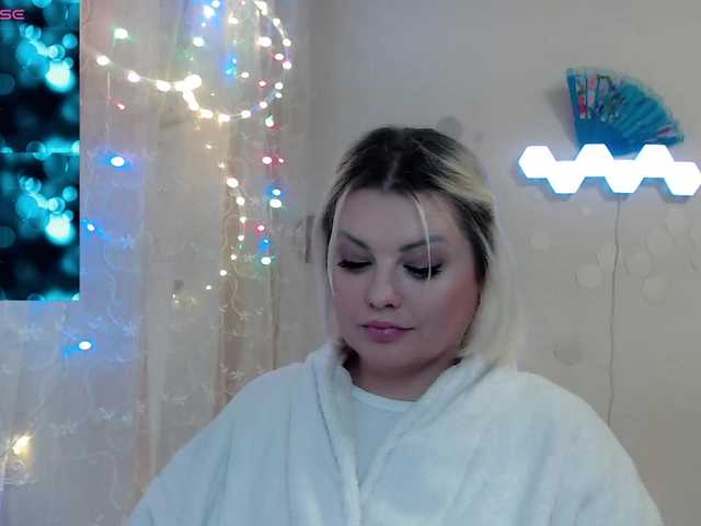 JewellFairy's BongaCams show and profile
