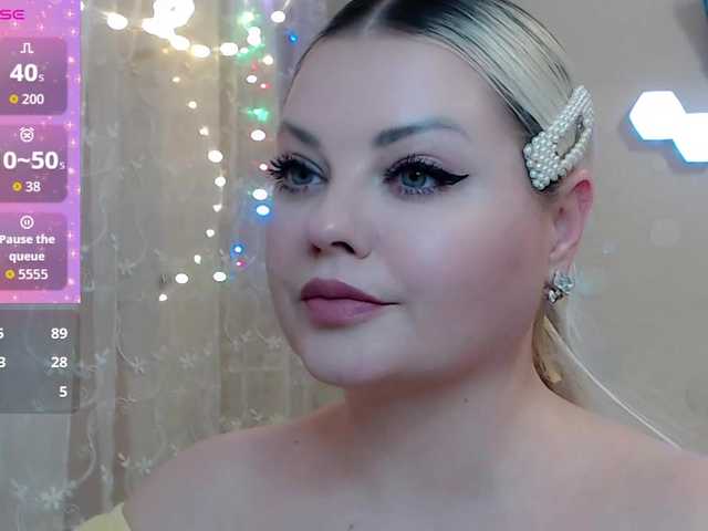 JewellFairy's BongaCams show and profile
